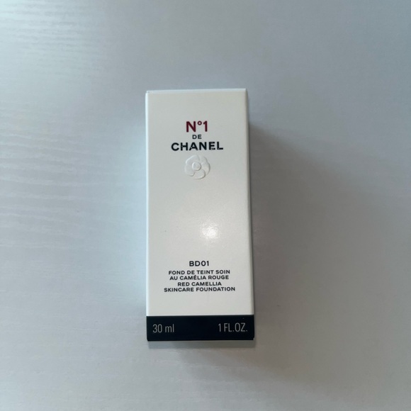 CHANEL Cream Foundation Luxurious Skin-Like Finish - Picture 3 of 5